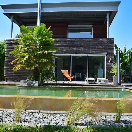 Fare Bambou דירה *