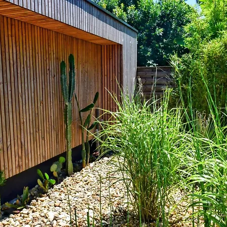 Fare Bambou דירה *