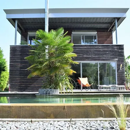 Fare Bambou דירה *